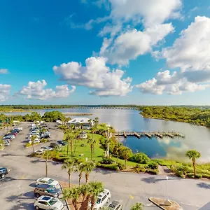 https://pinnacle-port-a-503.panamacity-beachhotels.com